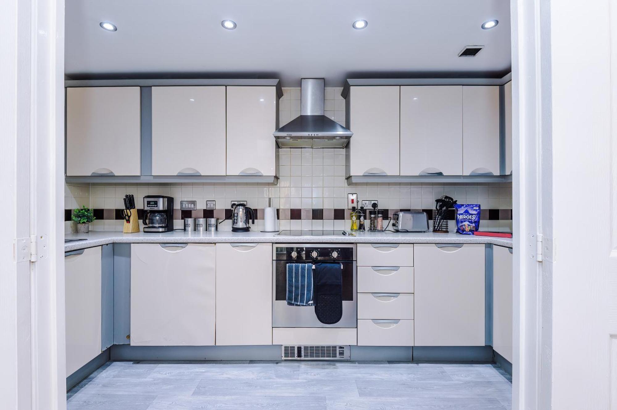 Comfy 2 Bedroom In Manchester, Pool Table And Ps4 Manchester
